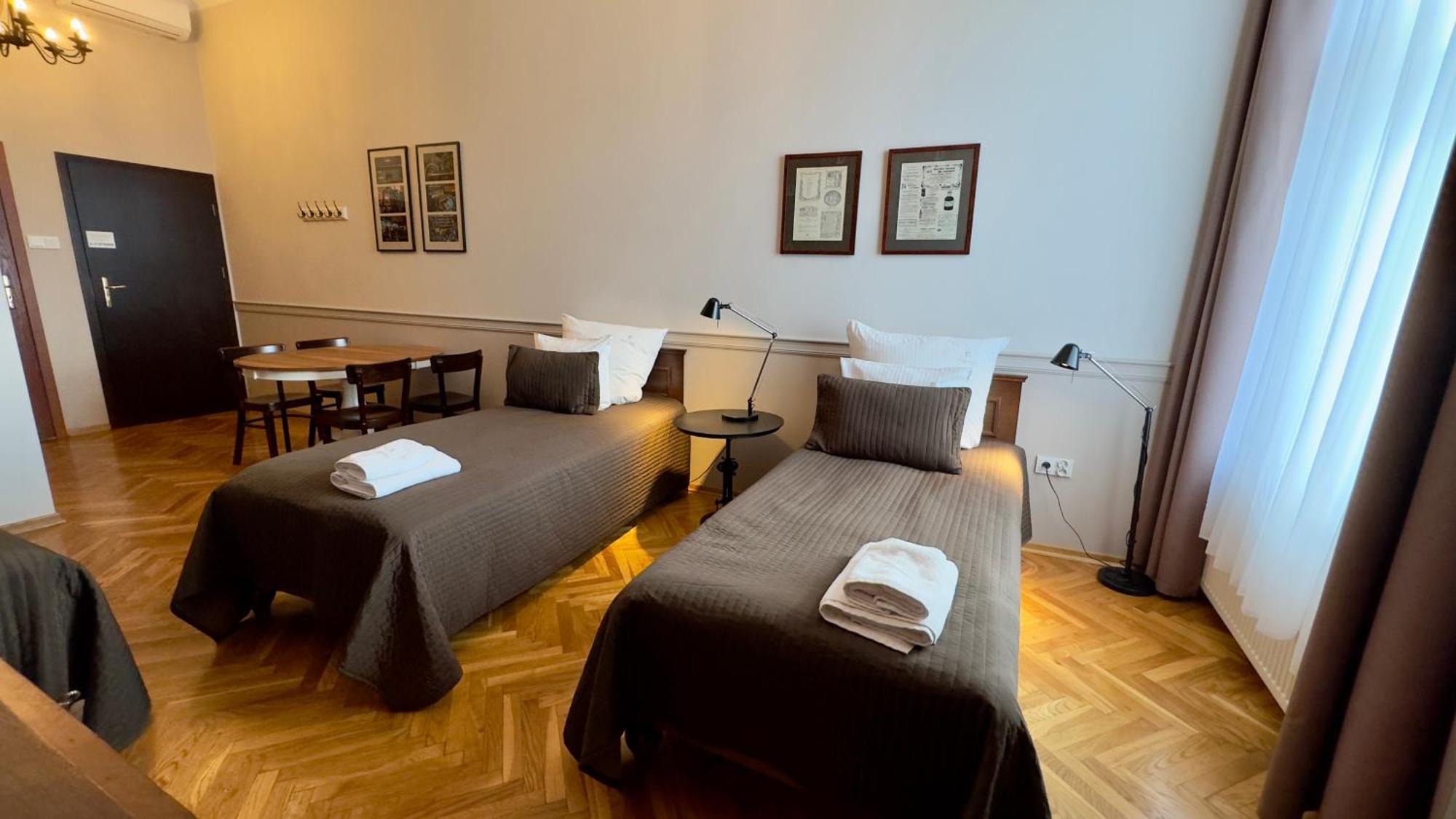 Scharffenberg Apartments Main Square Krakow Luaran gambar